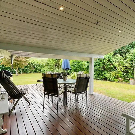 4 Bedroom Awesome In Casa de Férias