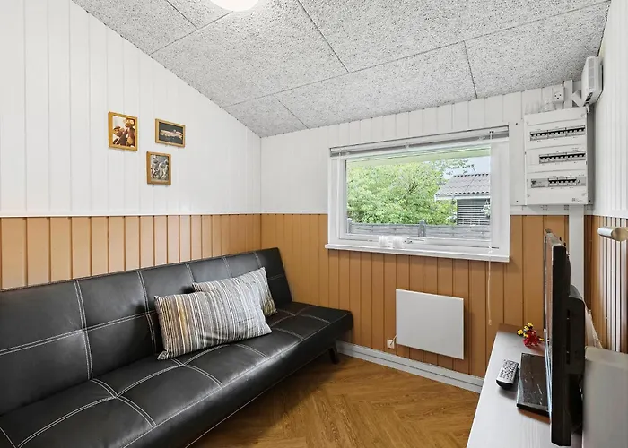 4 Bedroom Awesome In Сasa de vacaciones *